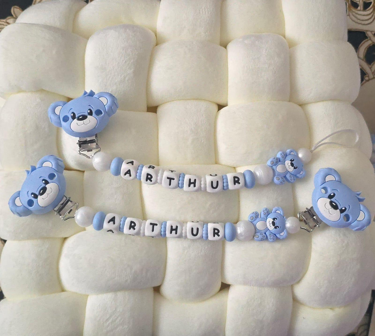 Lots Attache tetine et boubou